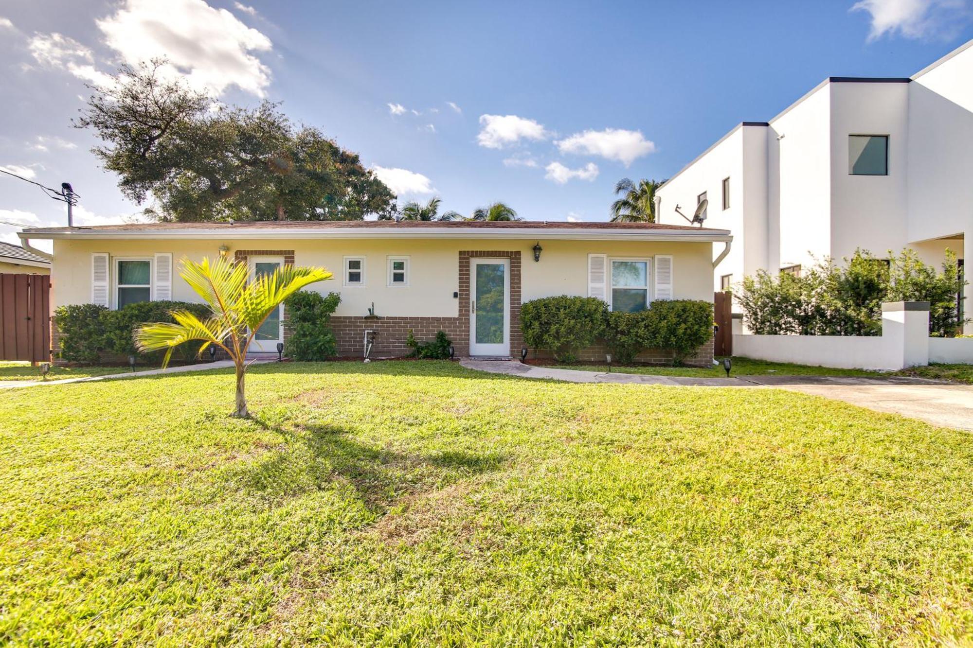 Canal Side Retreat With Dock, By Hollywood Boardwalk Fort Lauderdale Exterior photo